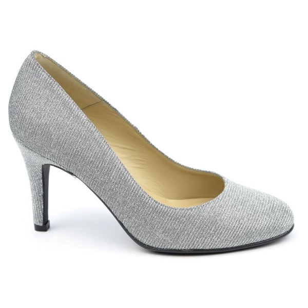 Apt 9 Silver Sandal Size 8.5 EUC | Silver strappy heels, Silver sandals,  Shoes women heels