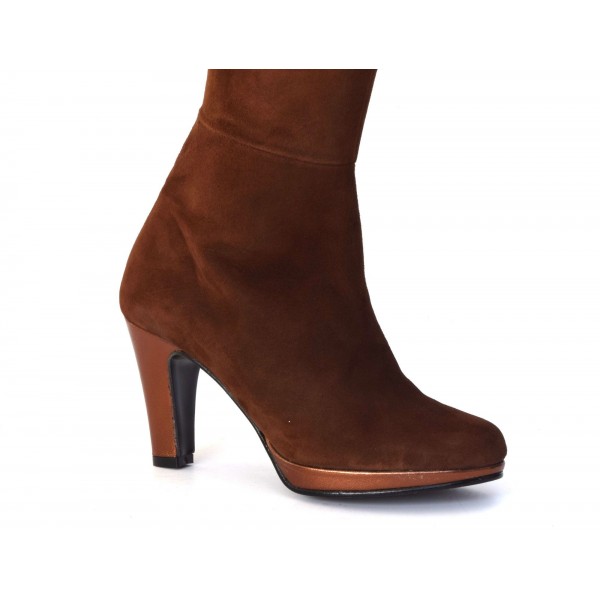 Bottes Plates UNISA En Cuir Daim Marron - Taille 36, Style à Enfiler, Très Bon état !