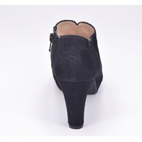 Chaussure, Low Boots, femme petite pointure, daim, noir, F97509, Brenda Zaro, vue talon arrière