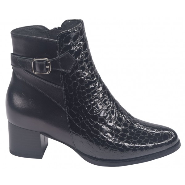 Black patent clearance crocodile ankle boots