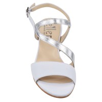 Sandales élégantes cuir blanc et brides argentées – talon 5 cm – petites pointures