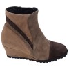 Profil des bottines compensées Mella Italie 86 en cuir velours taupe et chocolat