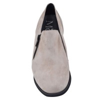 Vue de face des low boots femme en daim taupe clair Mella Italie 2396