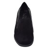 Vue de face des mocassins femme Mella Italie 2037 en daim noir