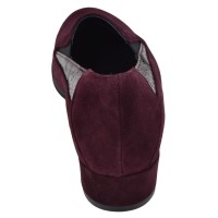 Vue arrière des mocassins femme bordeaux avec talon de 3 cm