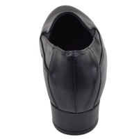 Vue arrière des mocassins femme en cuir noir avec talon de 3 cm