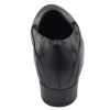 Vue arrière des mocassins femme en cuir noir avec talon de 3 cm
